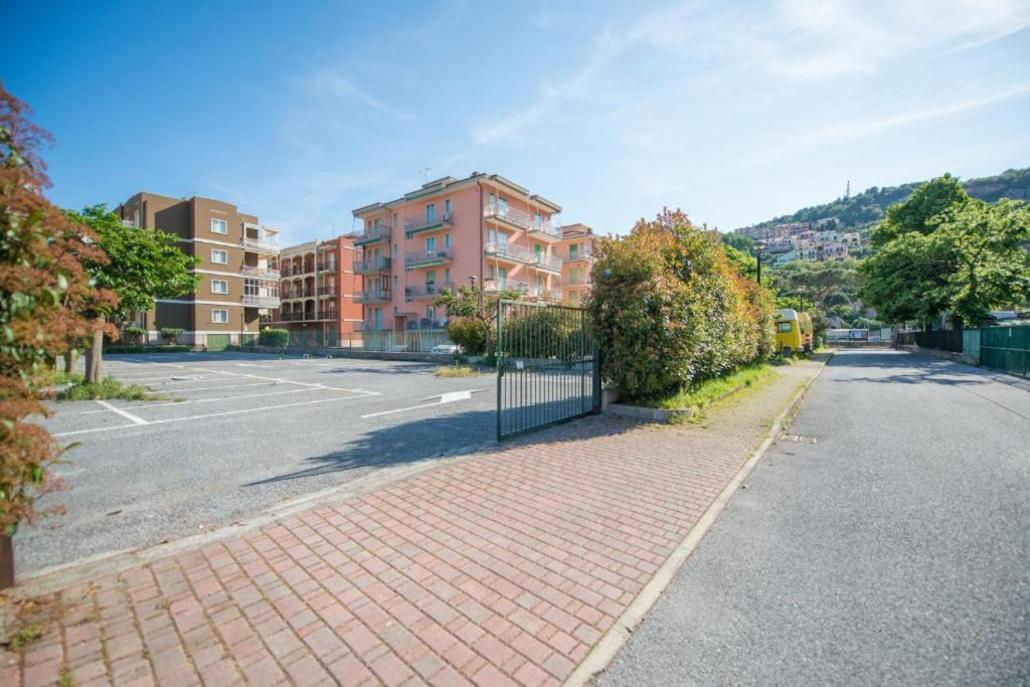 Babyaccomodation Family Bright Pietra Ligure Exteriér fotografie